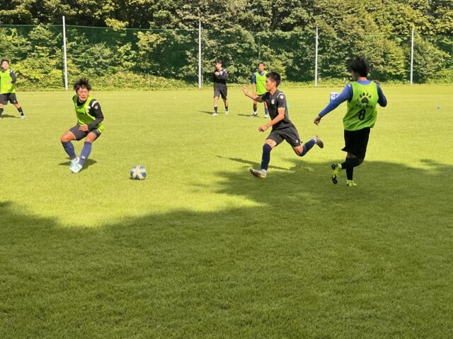 .
ーーーーーーーー
Training Photo⚽️
ーーーーーーーー

今週末に行われるリーグ戦へ向けて小雨グラウンドでトレーニングを行いました❗️
沢山のご声援、よろしくお願いします🙇

🏆2024 GSL第10節
🗓2024.09.15
⏰12:30K.O
🆚 #邑楽ユナイテッドFC
🏟 伊勢崎市陸上競技場

#ザスパ草津チャレンジャーズ