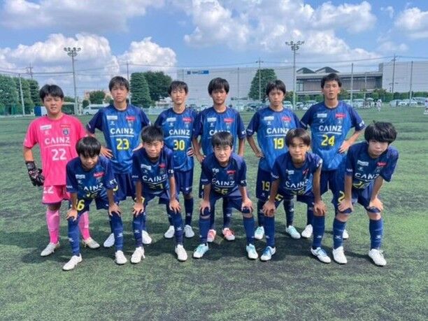 .
【U-14試合結果⚽】
前橋市民スポーツ祭
🏆Aグループ
🆚パルケFC前橋
📅9/14（Sat)
⏰13:00kickoff
🏟 サンデンフットボールパーク
🔢3-2（0-2、3-0）
📋〇勝利
【U-14佐藤コーチコメント💬】
前半コーナーキックから失点をしてしまい0-2と苦しい展開でしたが、後半開始早々に得点を重ね逆転。選手がよく相手の攻撃を耐え逆転することが出来ました。選手の努力と成長が掴んだ勝利だと思います。決勝も積み上げてきたことを表現する試合にしていきたいと思います。
#thespa #ザスパ群馬 #ザスパ群馬アカデミー #ザスパ群馬U15