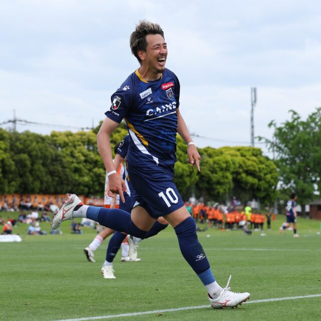 🏆天皇杯 JFA 第105回全日本サッカー選手権大会 1回戦
法政大学戦
🗣️#沖田優 監督
🗣️#髙澤優也 選手
🗣️#近藤壱成 選手
🗣️#菊地健太 選手
のコメントおよびマッチレビューを公開📝
https://thespa.co.jp/news/202505251200/

#ザスパ群馬 1-0 #法政大学

【得点者】
#髙澤優也 (アシスト #菊地健太)

#thespa
#ChasingGlory #天皇杯 #JFA