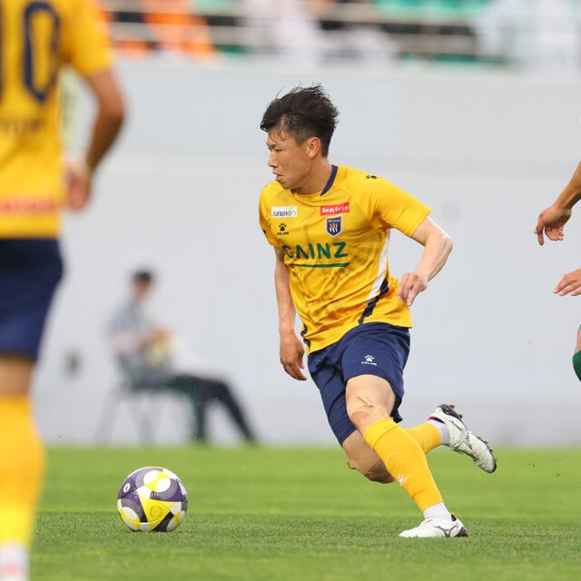 明治安田J3リーグ 第17節

🔵試合結果🟡
八戸 2-0 群馬 

🎙️試合後の選手&監督コメント/レビューはオフィシャルサイトから
🗣️https://thespa.co.jp/games/detail/?gi=2025062206&gki=68&tab=2

#thespa #ザスパ群馬 #ChasingGlory